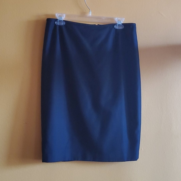 Calvin Klein Short Sleeve Skirt Suit - Picture 8 of 9